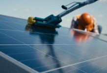 Dịch vụ vệ sinh bảo dưỡng hệ thống năng lượng mặt trời Dịch vụ vệ sinh và bảo trì hệ thống năng lượng mặt trời