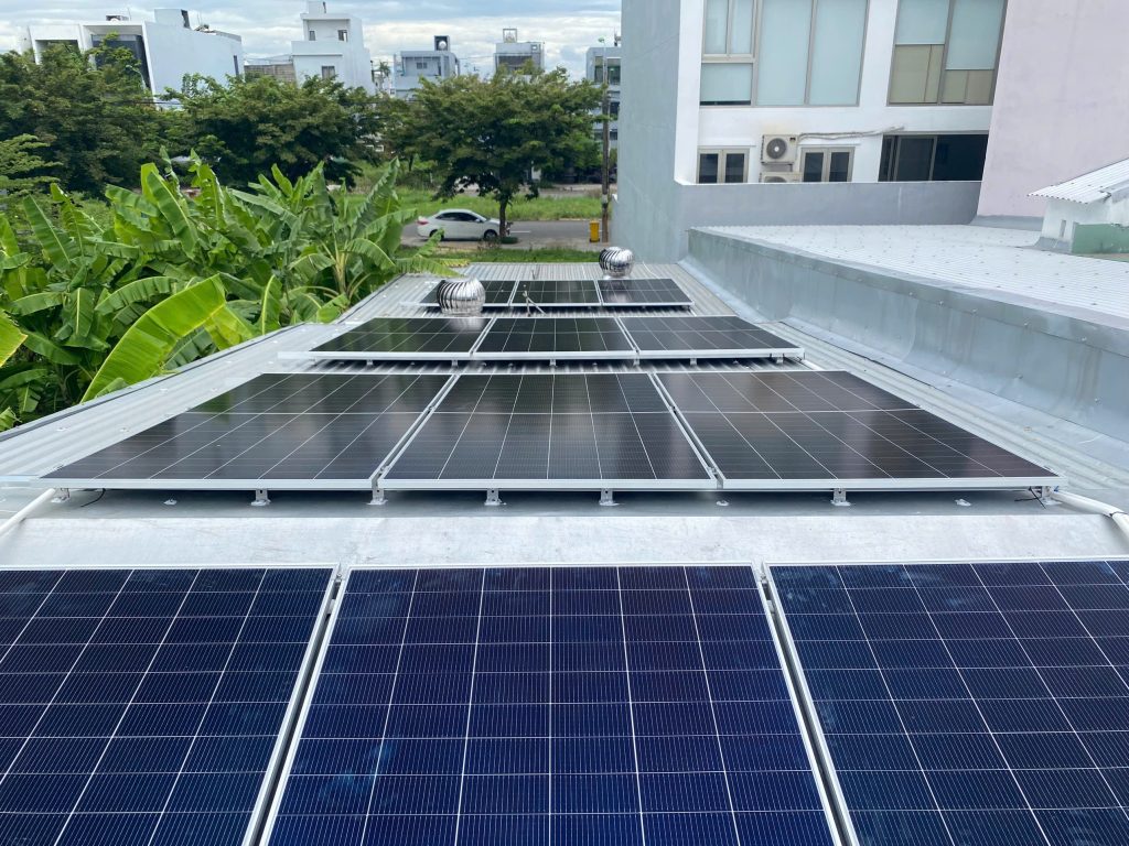 hệ thống năng lượng mặt trời cho khách sạn