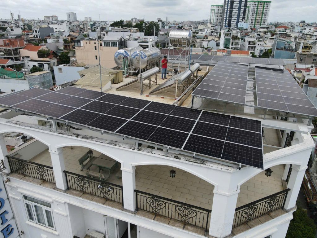 Điện năng lượng mặt trời cho khách sạn tại Tân Bình - TPHCM